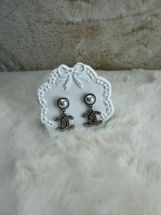 Pearl Classics Drop Earrings